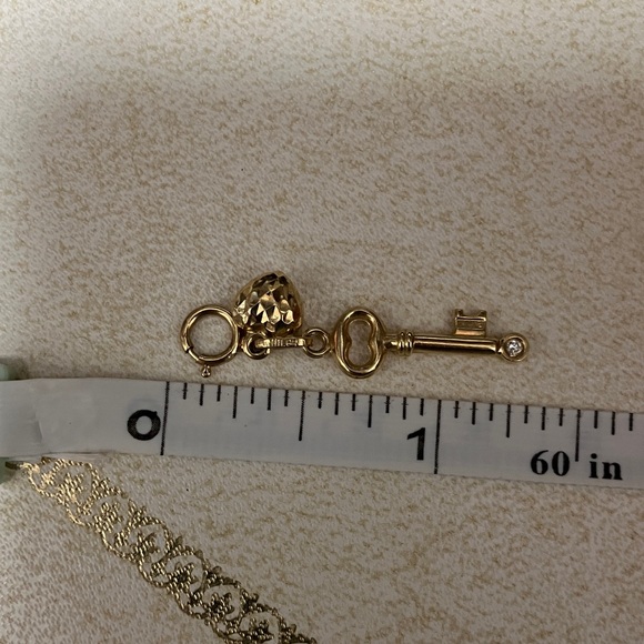 14K Gold MILOR ITALY Diamond Key & Heart combo charm - Picture 13 of 16